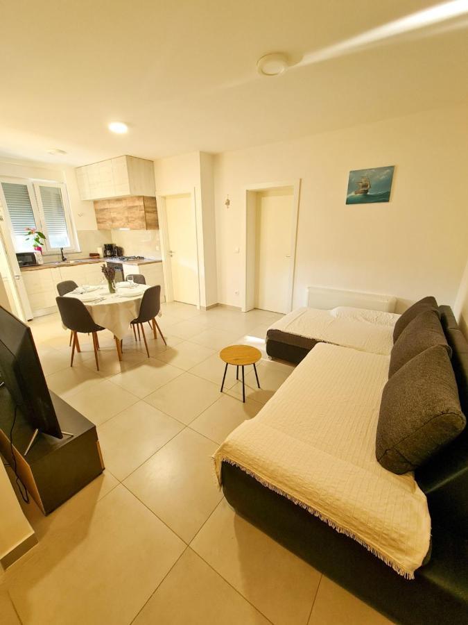 Apartamento Leon Senj  Exterior foto